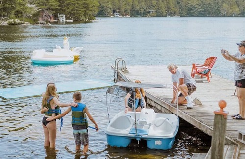 Gravenhurst Resort | Duck Lodge at Granite Ridge