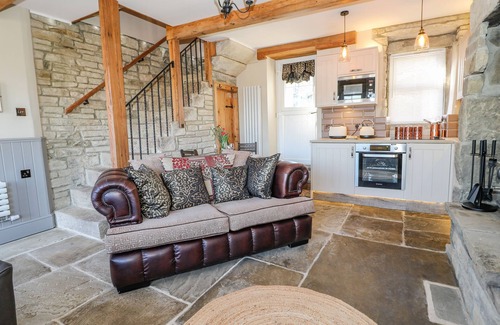 Haworth Cottage | DUCKING WELL COTTAGE, character holiday cottage in Haworth