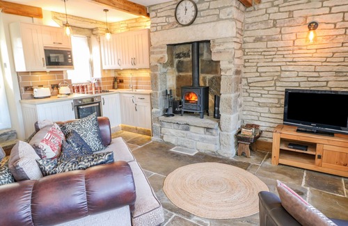 Haworth Cottage | DUCKING WELL COTTAGE, character holiday cottage in Haworth