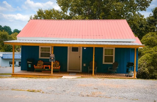 Ducktown House | Ducktown Cottage-Ducktown TN- 2br/2ba -Close to Ocoee River Rafting