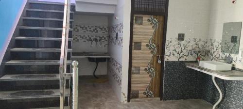 Palia House | Dudhwa Trribal Home