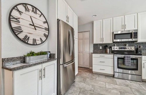 Dunedin House | Dunedin Bungalow on Pinellas Trail w/Heated Pool
