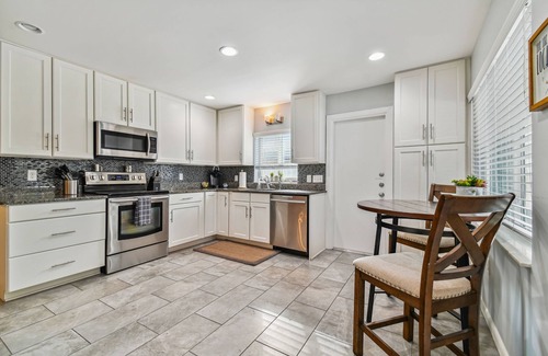 Dunedin House | Dunedin Bungalow on Pinellas Trail w/Heated Pool