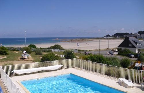Trevou-Treguignec Apartment | Duplex 6 pers piscine et vue mer