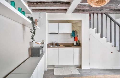 Saint-Merri Apartment | Duplex au Coeur de Paris