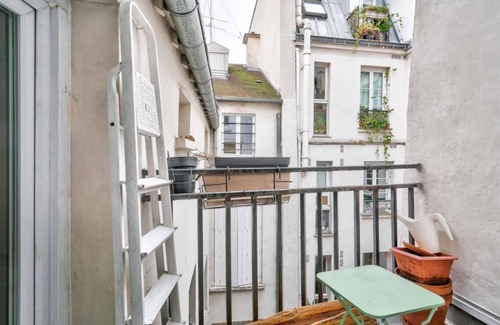 Saint-Merri Apartment | Duplex au Coeur de Paris