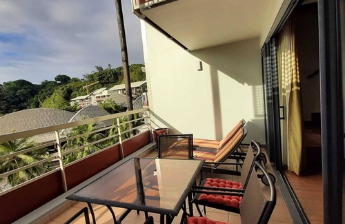 Arue Apartment | Duplex on the beach, with swimming pool, steam room, sauna, fitness room