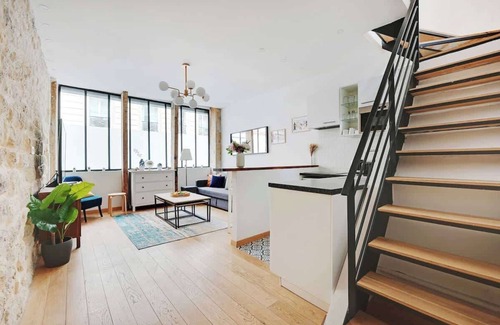Porte-Saint-Martin Apartment | Duplex pour 6 à République – Confort et Centralité