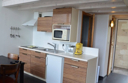 La Flotte Bed & Breakfast | Duplex-Sea View with wet room