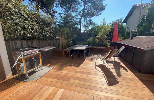 Cap-Ferret Apartment | Duplex with large terrace in the heart of Cap Ferret, 200m from the beach on the Bassin side.