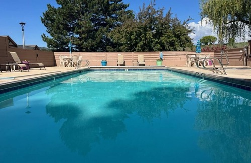 Durango Condo | Durango Treehouse | Mountain Views | Hot Tub