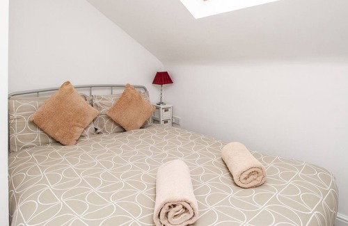 East Stoke House | DURDLE DOOR LODGE, pet friendly, character holiday cottage in Wool