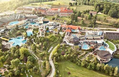 Loipersdorf bei Fuerstenfeld House | DZ Lilie Oder Orchidee - ab 5 Nächte Inkl. Therme - Thermenhotel Vier Jahreszeiten