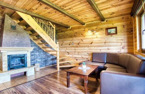 Czarna House | Dzika Cisza DOMEK CAŁOROCZNY