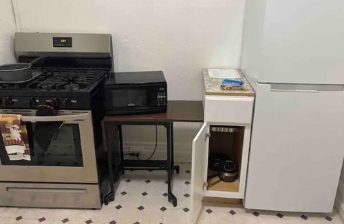 Lockland Apartment | E Wyoming and Mill St Living