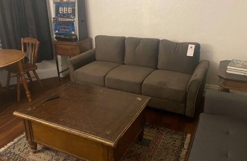 Lockland Apartment | E Wyoming and Mill St Living