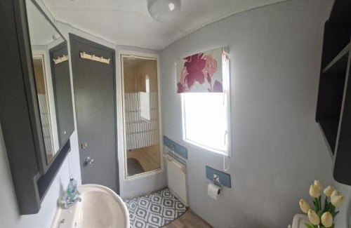 Winestead Other | E11 caravan sand le mere holiday park