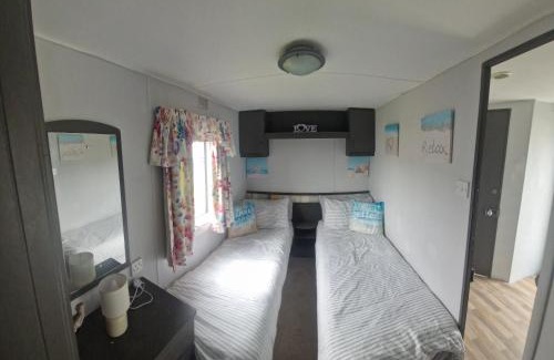 Winestead Other | E11 caravan sand le mere holiday park