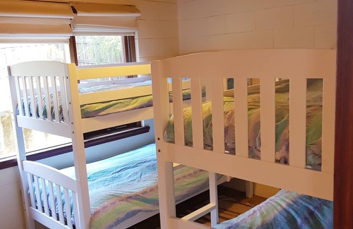 Eagle Bay House | Eagle Bay Treehouse, walk to the beach