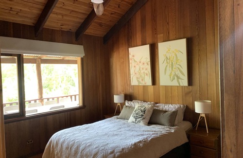 Eagle Bay House | Eagle Bay Treehouse, walk to the beach