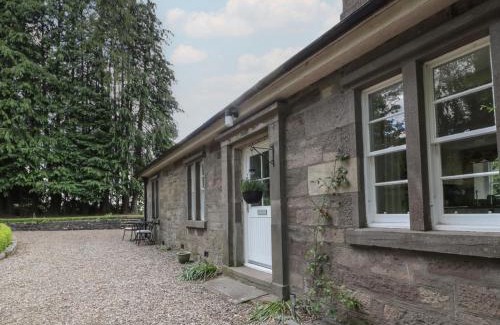 Glenisla House | Eagle Glen Cottage