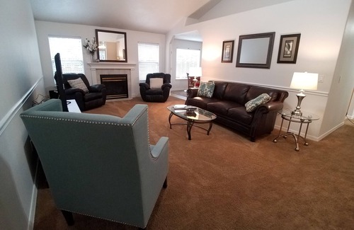 Eagle House | Eagle ~ Great Sky Neighborhood ~ 4-Bdrms ~ Near Pool & Shopping ~ ALL Amenities