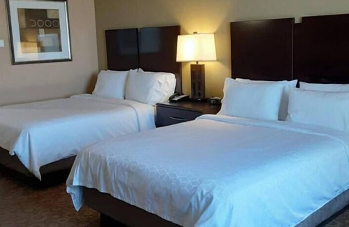 Pecos Hotel | Eagle NestInn
