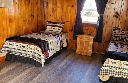 Naches House | Eagle Rock Resort - #4 - 2 Single Beds