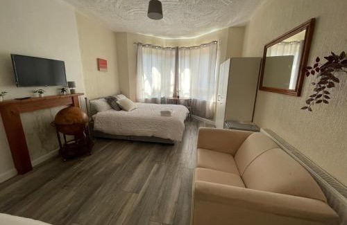 Glasgow Apartment | Earls Lodge