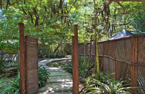 Tierra Bomba Island Cabin | Earth bomb Susurros del Mar Cabin