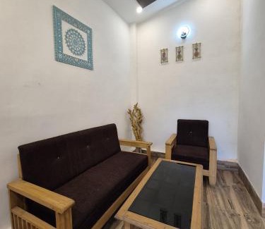 Nanpara House | Earth Home Katarniaghat