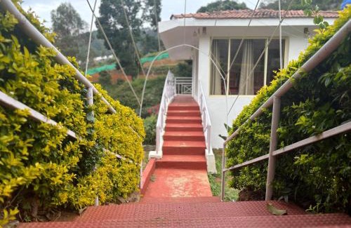 Wellington Bed & Breakfast | Earth songs by Green leaves - 10 kms from kotagiri
