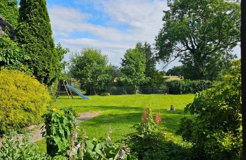 Westerholt House | East Frisian country house with large fenced garden