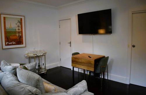 East Melbourne Apartment | East Melbourne 1BR - Close to the MCG