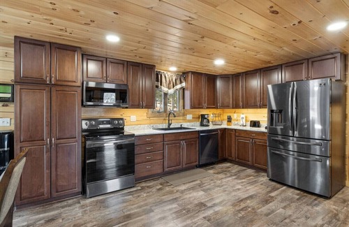 Hermosa House | East Pines :Modern Cabin in nature