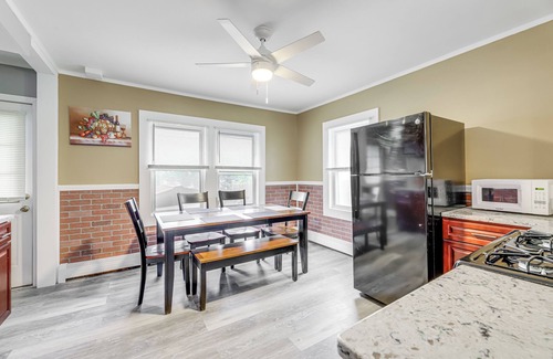 Easthampton Apartment | Easthampton Apartment Near Breweries & Rail Trail!