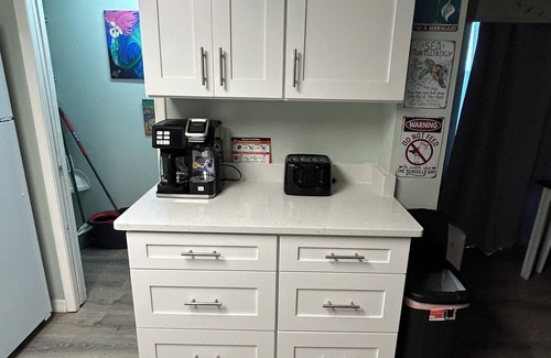 New Smyrna Beach Condo | Easy access ground floor unit close to parking lot, conveniently located to all NSB has to offer