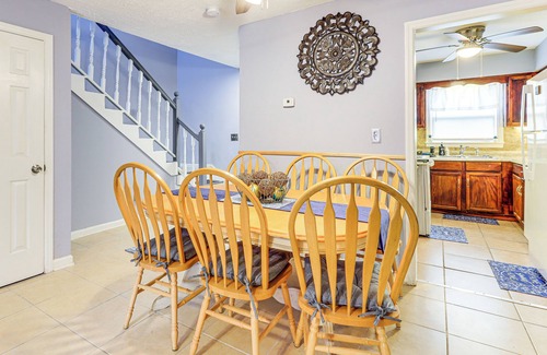 Decatur Apartment | Easy ATL Access: Suburban Home Base w/Patio