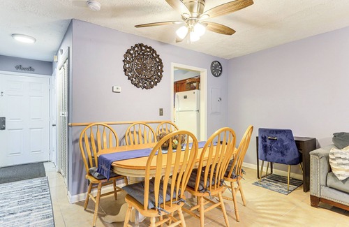 Decatur Apartment | Easy ATL Access: Suburban Home Base w/Patio