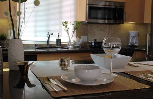South Mission Beach Condo | Easy Breezy oceanic oasis, Views, AC, Parking