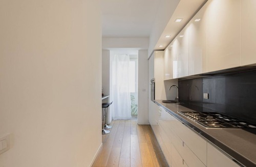 Central Station Apartment | Easylife - Stunning Flat City Center (Metro+6pax)