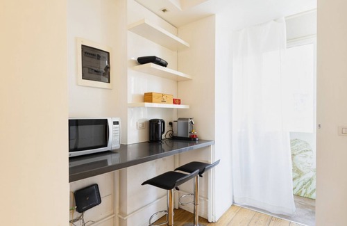 Central Station Apartment | Easylife - Stunning Flat City Center (Metro+6pax)