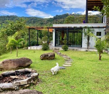 La Union Bed & Breakfast | Ama la Vida, Bed and Breakfast