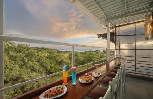 Morjim Hotel | Echor Samara Morjim Goa Sea view Restro
