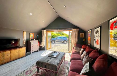 Cherhill House | Eclectic Barn - Pergola & Dog-Friendly Garden