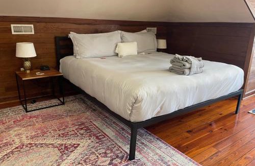 Westside Apartment | Eclectic Third Floor Apartment