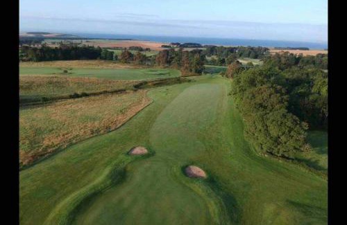 Leven House | Eco-Lodge with sea view Charleton Estate
