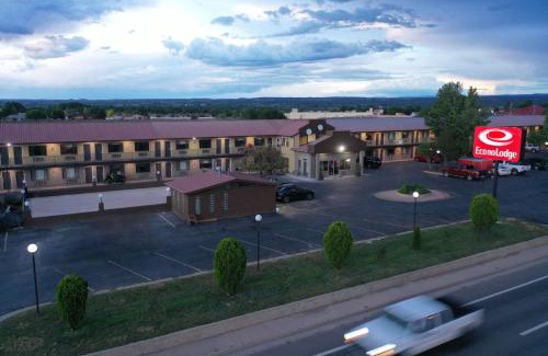 Cortez Cabin | Econo Lodge Cortez near Mesa Verde
