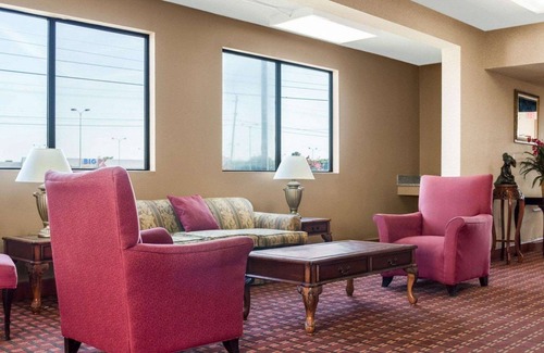 Greenville Hotel | Econo Lodge Greenville