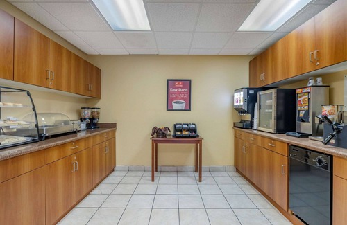 Des Moines Hotel | Econo Lodge Inn & Suites Fairgrounds